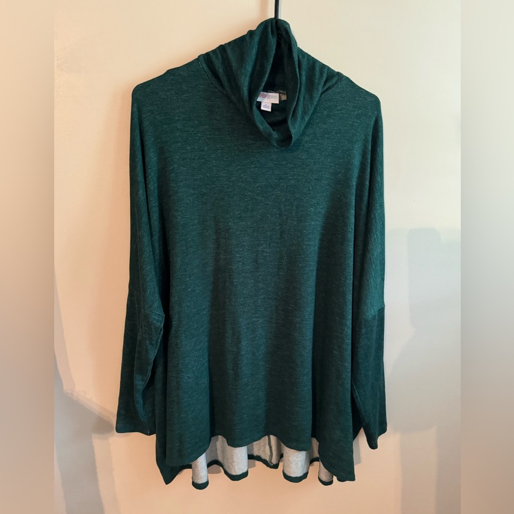 Lularoe Elsa turtleneck.